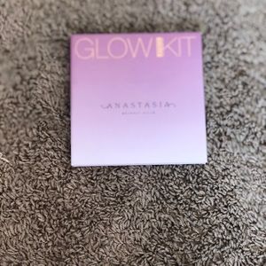 anastasia beverly hills sugar glow kit